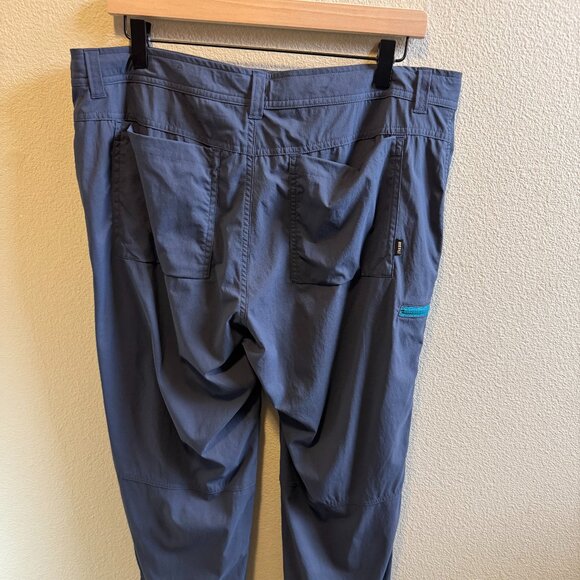 REI Co-op Men’s Hiking Pants 36x30 Blue Lightweight Zip Pocket - Picture 2 of 4